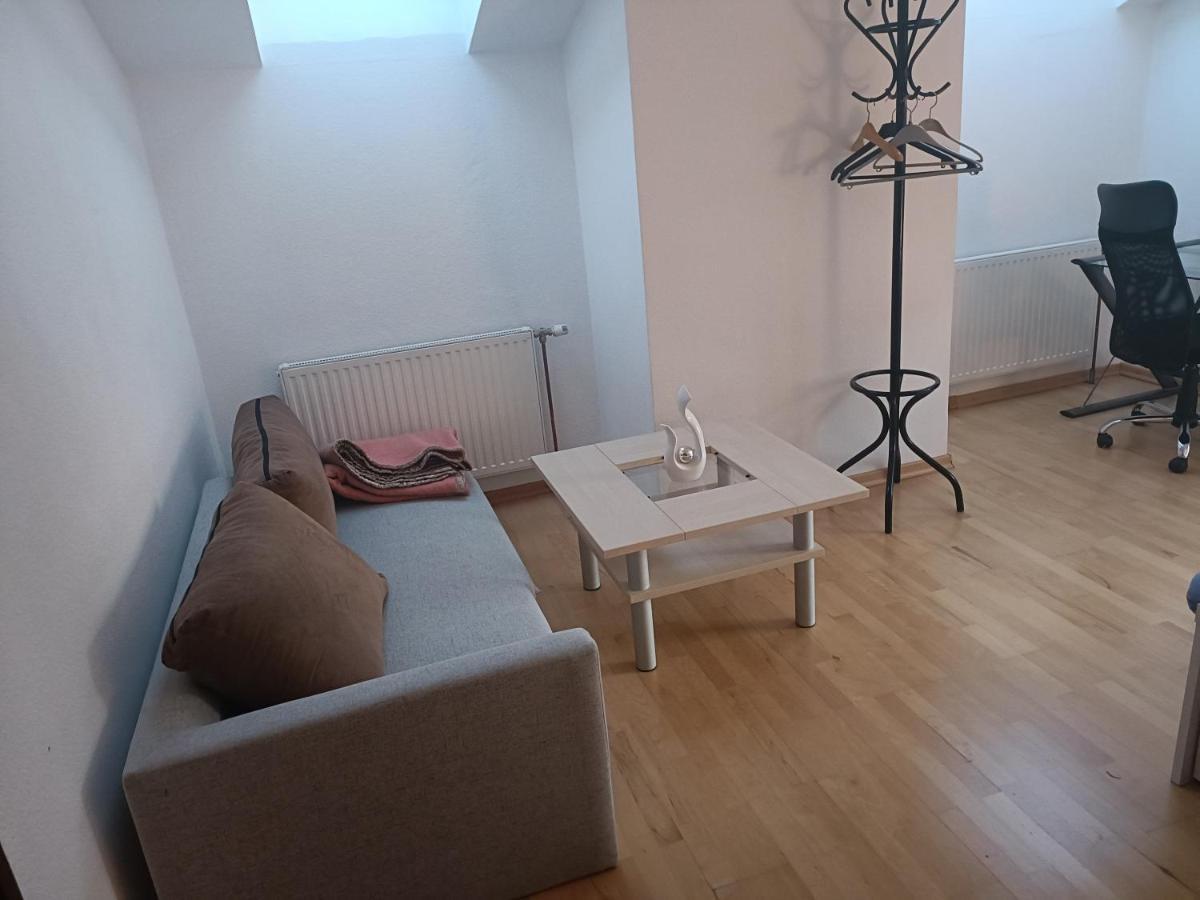 Sunny In Sunny House In A Quiet Location * Vienna